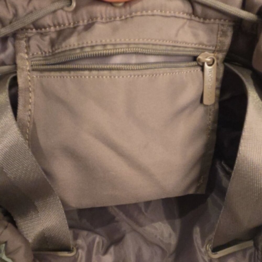 BEYOND YOGA Convertible Backpack Gym Bag Tote BIRCH (Taupe) - Picture 3 of 8